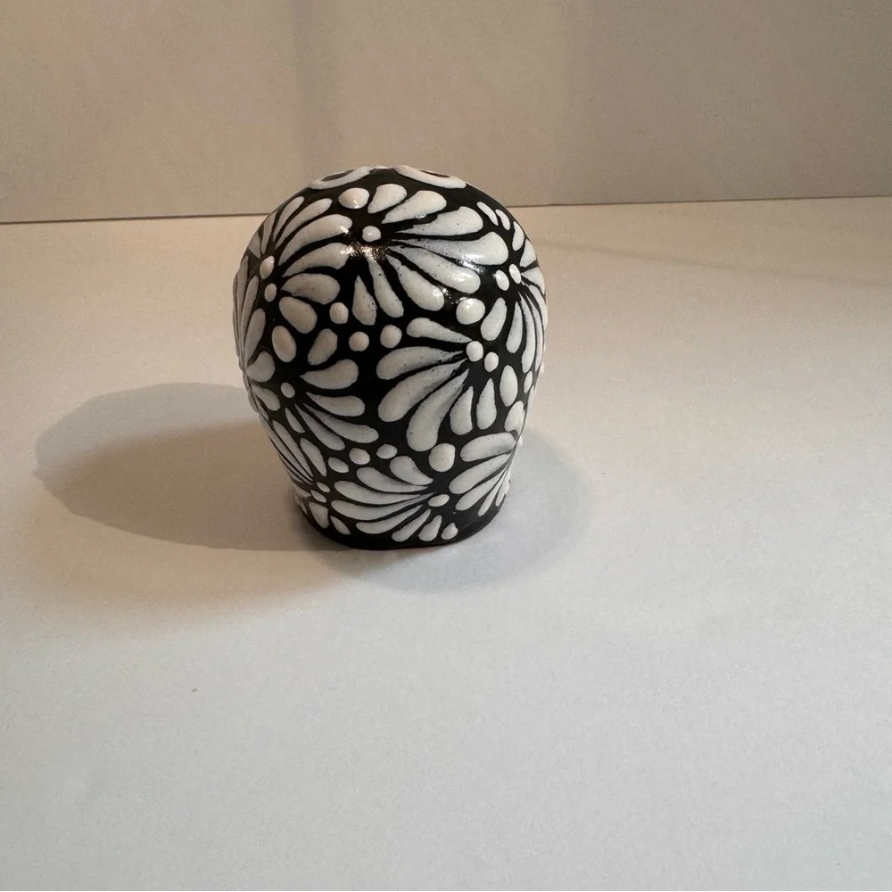 Talavera Salazar Calavera Skull 3.5” Ceramic Black White NWOT
